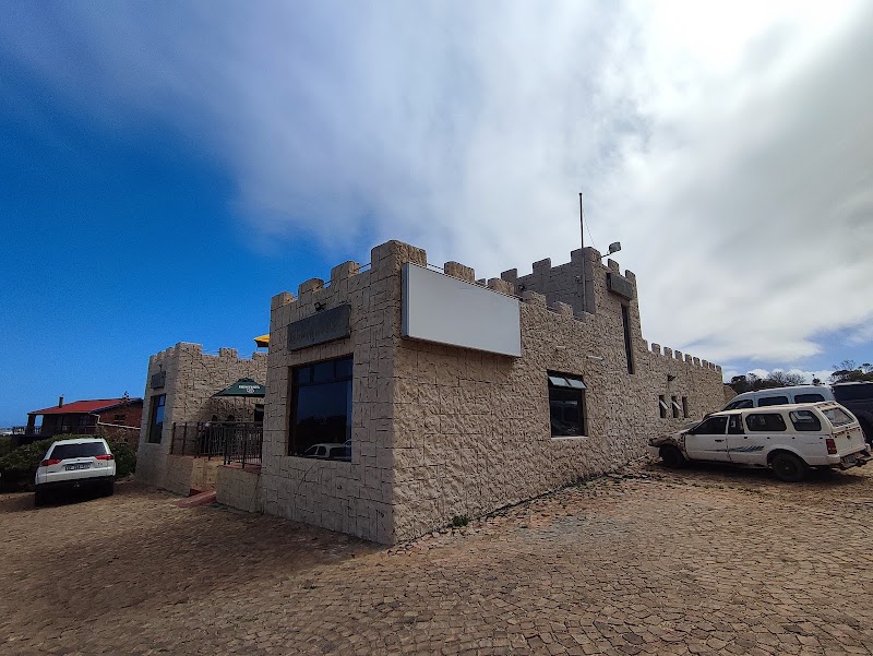 Camelot Restaurant & Bar - Camelot Restaurant & Bar, 2674 Porter Dr, Betty's Bay, 7141, South Africa