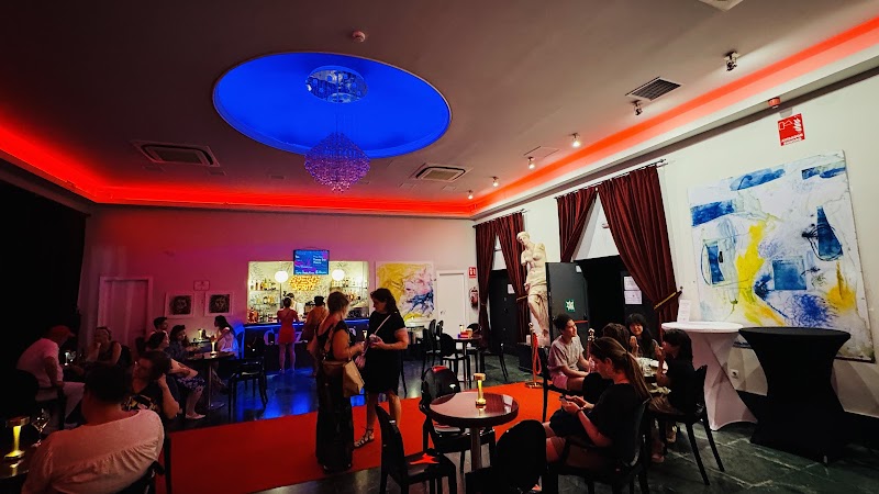 Teatro Flamenco Sevilla - Teatro Flamenco Sevilla C. Cuna, 15, Casco Antiguo, 41004 Sevilla, Spain