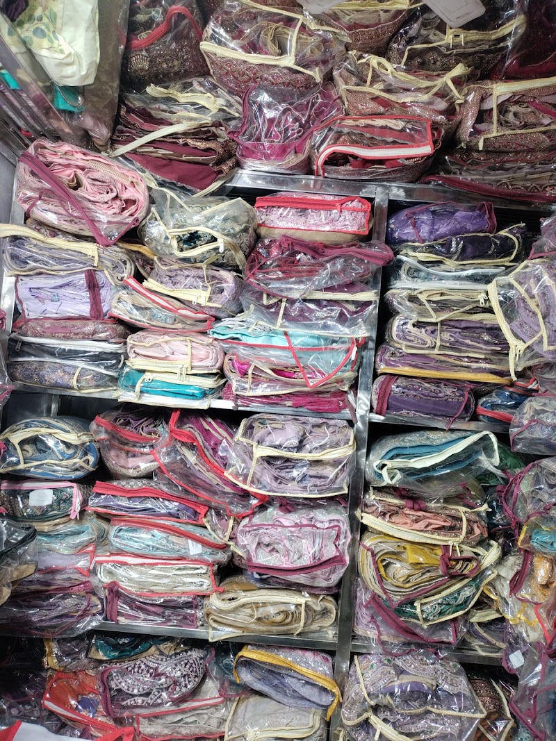 Gajalakshmi Lahenga Saree - Gajalakshmi Lahenga Saree, purohit ji ka katla, near diggi katla, Johri Bazar, Bapu Bazar, Biseswarji, Jaipur, Jaipur Nagar Nigam Area, Rajasthan 302003, India