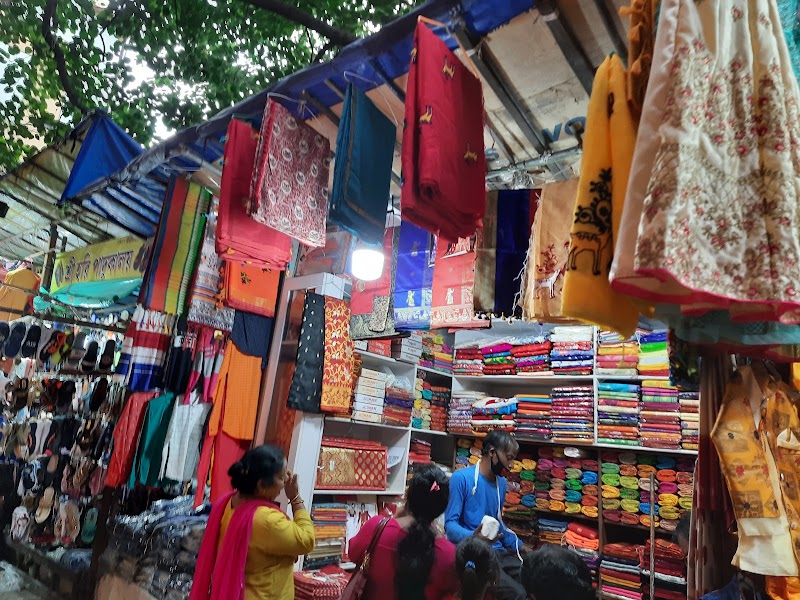 Gariahat Shopping Complex - Gariahat Shopping Complex, 212, Rash Behari Ave, Gariahat Market, Hindustan Park, Gariahat, Kolkata, West Bengal 700029, India