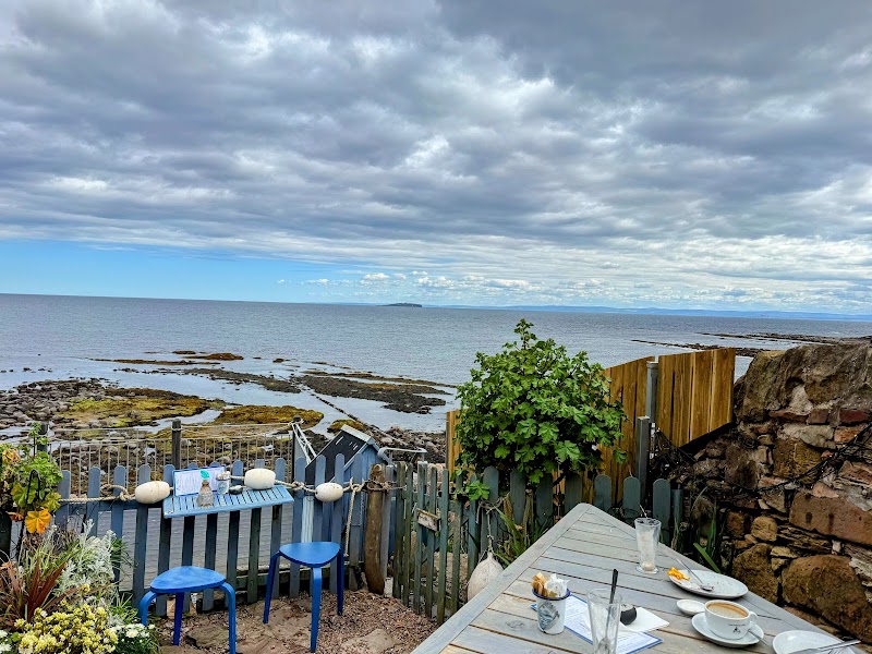 Crail Harbour Gallery & Tearoom - Crail Harbour Gallery & Tearoom, Shoregate, Crail, Anstruther KY10 3SU, UK