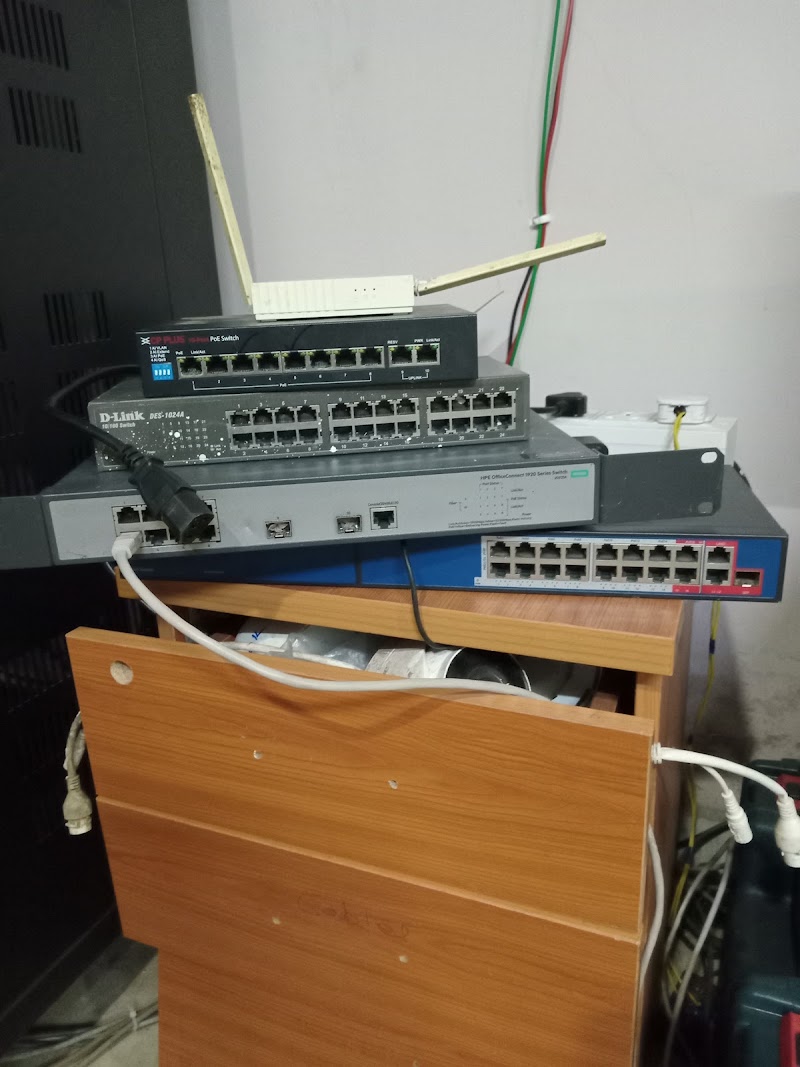 Tech salah | CCTV, Computer, Laptop, Networking specialist - Tech salah | CCTV, Computer, Laptop, Networking specialist behind Nagar Nigam, Chhotapara, Janta Colony, Raipur, Chhattisgarh 492001, India
