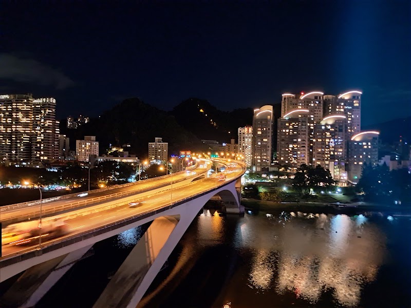 Bitan Hotel - Bitan Hotel No. 121號, Bitan Rd, Taiping Village, Xindian District, New Taipei City, Taiwan 231
