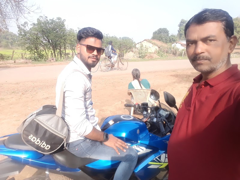 Karan ka ghar - Karan ka ghar, PFVW+493 School,chowk, Khartuli, Chhattisgarh 493773, India