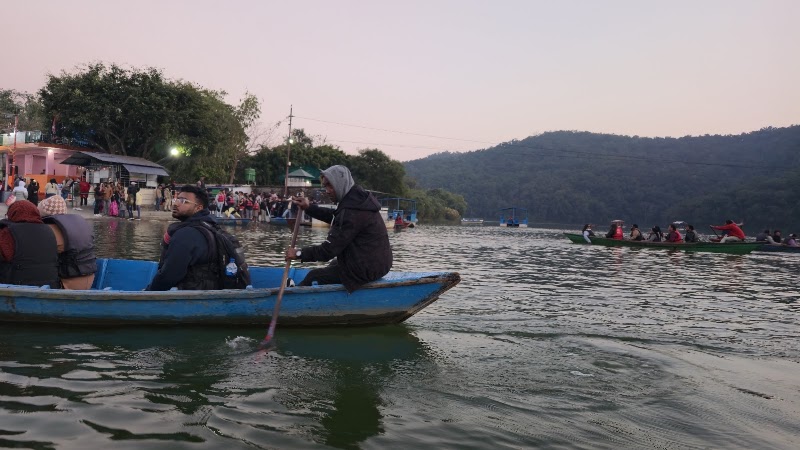 Phewa Taal Boating - Phewa Taal Boating, 6X54+64H, Pokhara 33700, Nepal