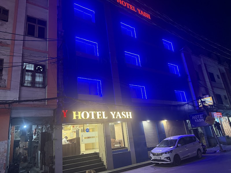 Hotel Yash - Hotel Yash AP Sen Rd, Near Mohan Hotel, Cash and Pay Colony, Charbagh, Lucknow, Uttar Pradesh 226004, India
