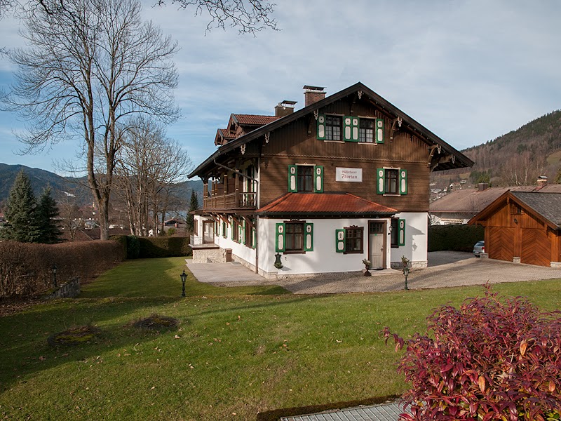 Gästehaus Florian - Gästehaus Florian Riedersteinstraße 28, 83684 Tegernsee, Germany