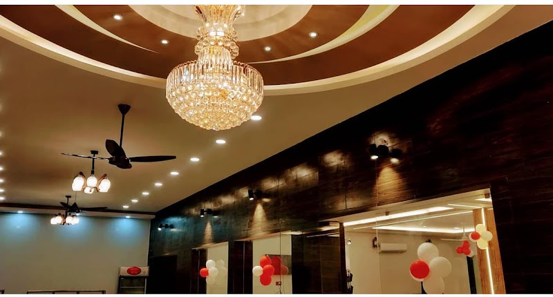 Pahalwan Dhaba - Pahalwan Dhaba, NH 9, opp. LPS Bossard, Kharawar, Haryana 124021, India