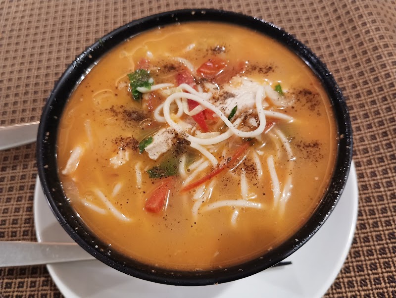 Mount View Noodles Restaurant - Mount View Noodles Restaurant Mall Rd, Model Town, Siyal, Manali, Himachal Pradesh 175131, India
