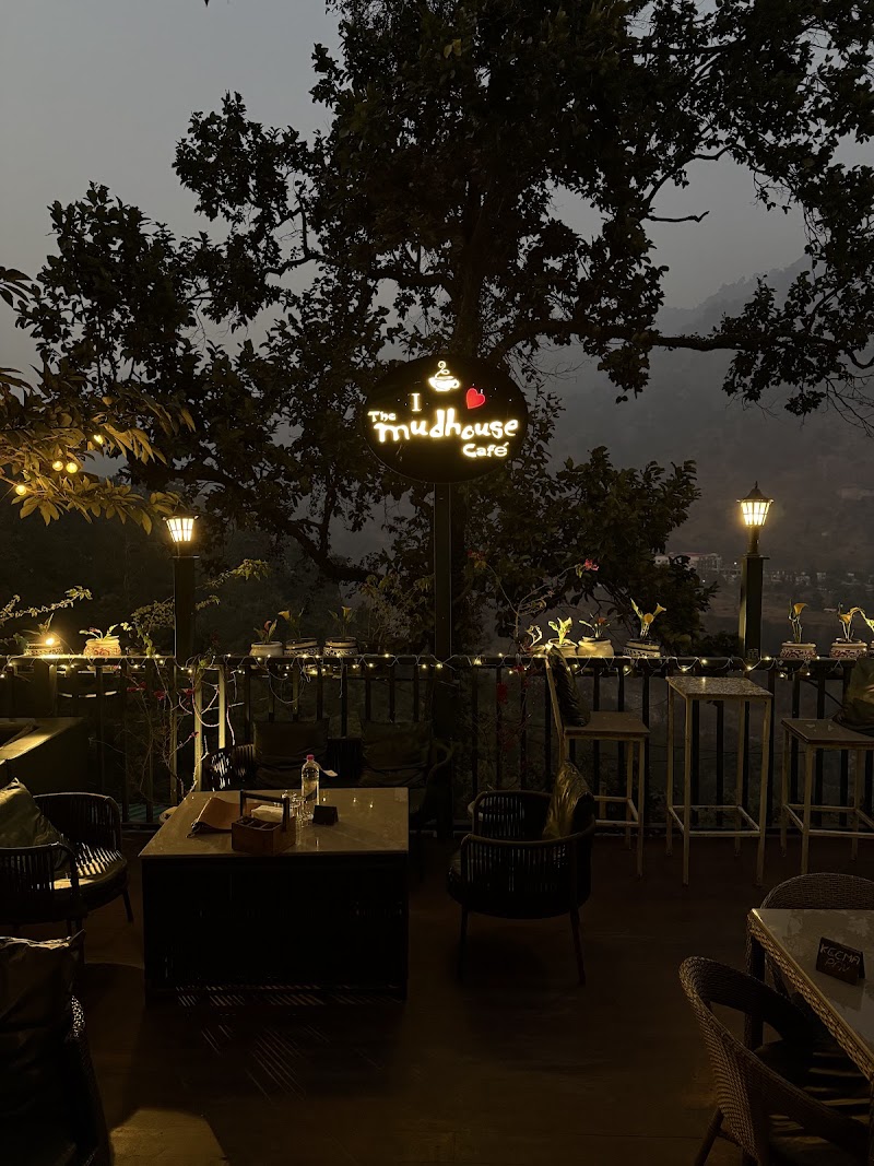 The Mud House Cafe - The Mud House Cafe Main Nainital Highway, Nanital Jeliokot, road, Dolmar, Uttarakhand 263127, India