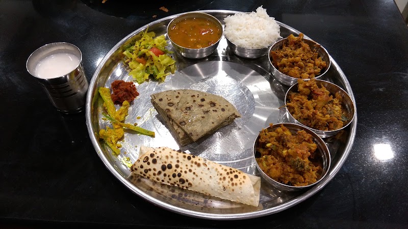 Shri Khodiyar Kathiyawad Dhaba - Shri Khodiyar Kathiyawad Dhaba, Minal Service Station, Ranoli, NH 8 Ranoli Chokdi, GSFC, Sursi, Vadodara, Gujarat 391350, India