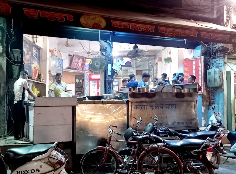 Kala Kulche Wala - Kala Kulche Wala, Jaura Phatak Rd, Main Bazar, Joura Fatak, Krishna Nagar, Amritsar, Punjab 143001, India