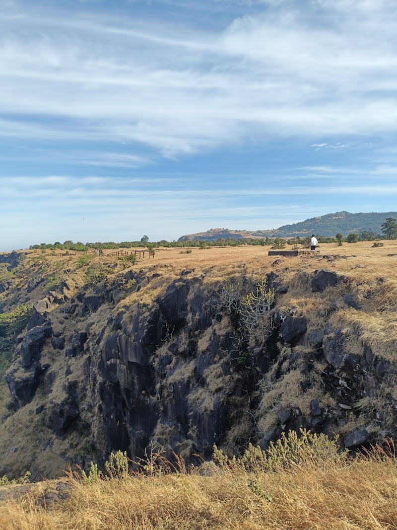 ECHO POINT - ECHO POINT 5HG8+P67, Ahupe, Maharashtra 410509, India