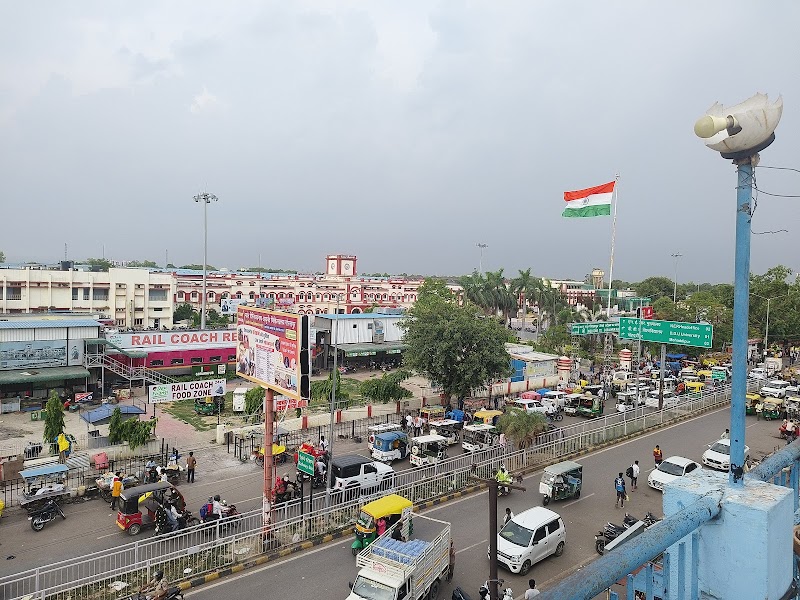 PURI Railway Station Platform No 7 & 8 - PURI Railway Station Platform No 7 & 8 RR5Q+587, Puri, Odisha 752002, India