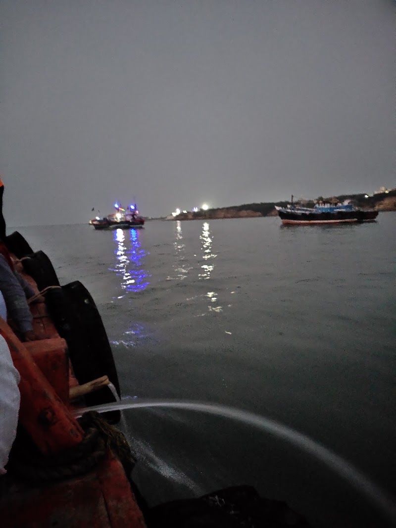 Beyt Dwarka Ferry Point - Beyt Dwarka Ferry Point, Bet Dwarka Jetty, F32R+JP8, Beyt Dwarka, Gujarat, India