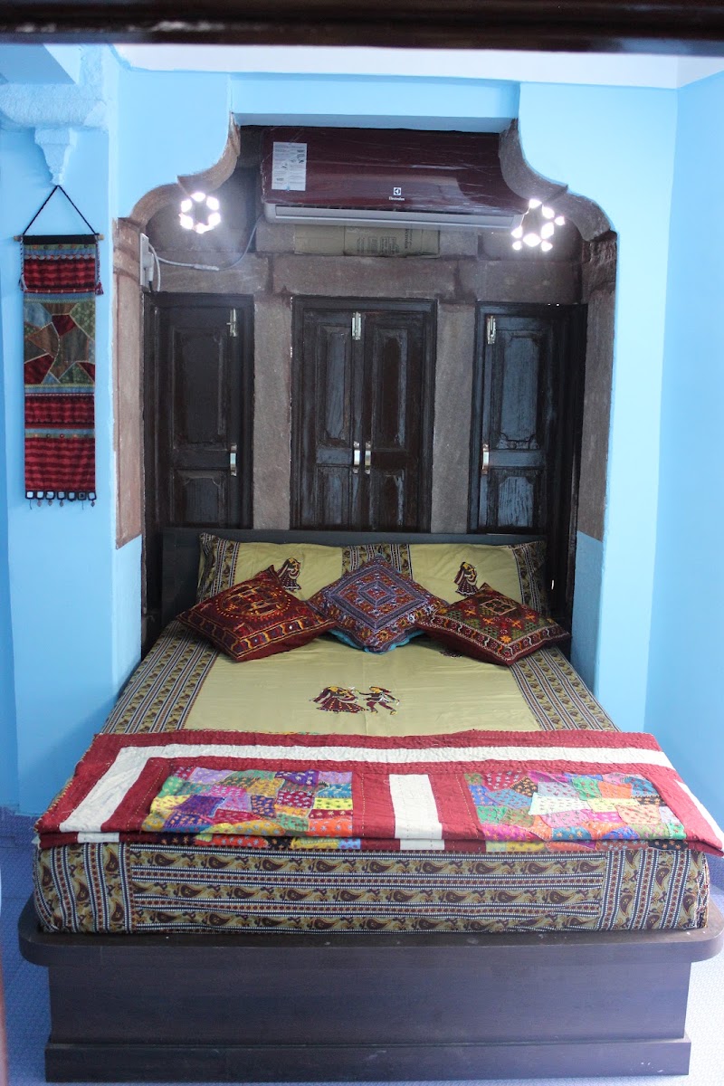Geeta Mahal {Home Stay} - Geeta Mahal {Home Stay} mehron ka chowk, Naya bas, Sodagaran Mohalla, Jodhpur, Rajasthan 342001, India