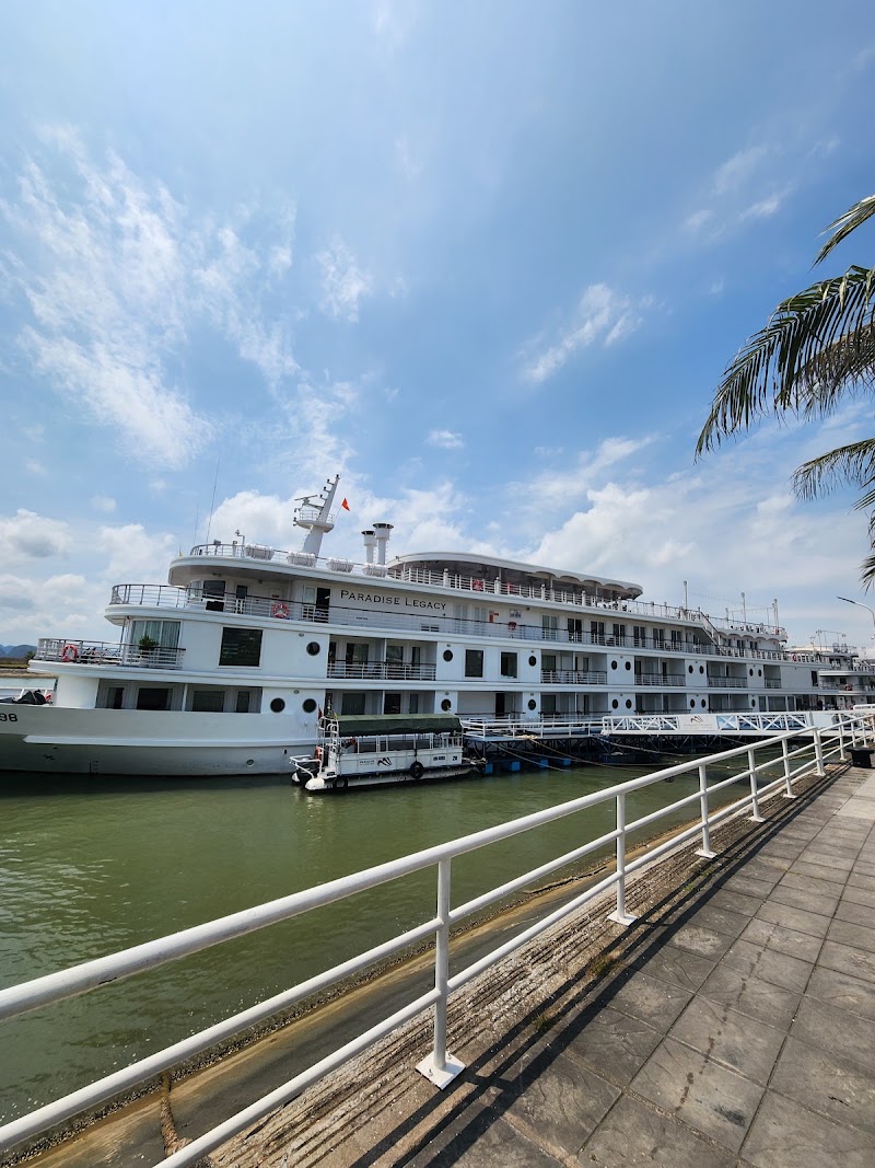 Paradise Grand Cruise - Paradise Grand Cruise No. 01 Tuan Chau Marina, Halong Bay, Ha Long, Quảng Ninh 200000, Vietnam