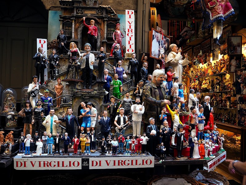 Arte in Movimento De Maria - Arte in Movimento De Maria, Via S. Gregorio Armeno, 29, 80138 Napoli NA, Italy
