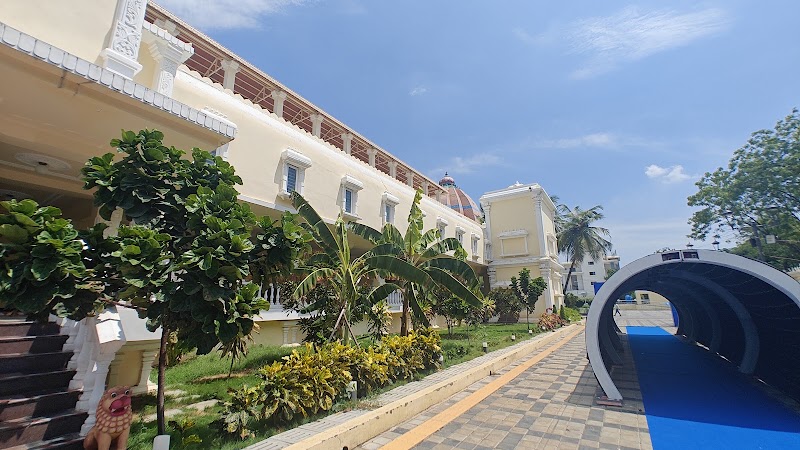 Information and Public Relations Office Valluvarkottam - Information and Public Relations Office Valluvarkottam 147, Valluvar Kottam High Rd, Tirumurthy Nagar, Nungambakkam, Chennai, Tamil Nadu 600034, India