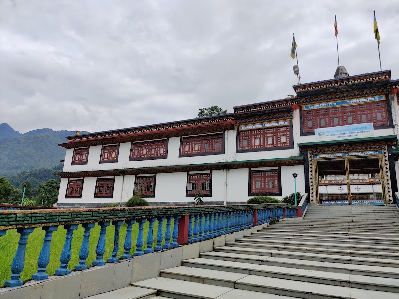 Lingdum Zurmang Kagyu Monastery - Lingdum Zurmang Kagyu Monastery 8HJJ+863, Gangtok, Sikkim 737102, India