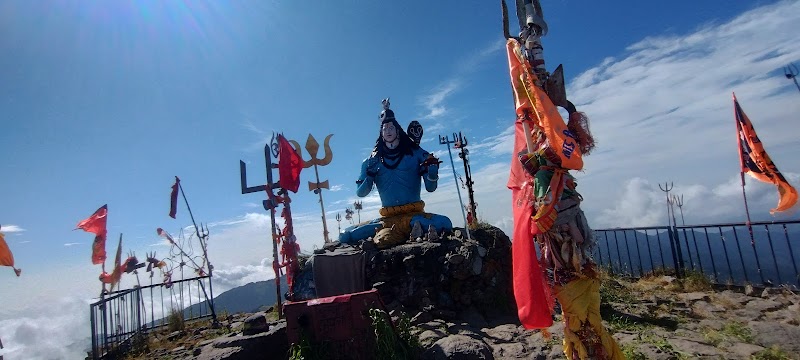 MAIN TOP OF CHURDHAR - MAIN TOP OF CHURDHAR, VFCJ+47C, Churdhar, Himachal Pradesh 171211, India