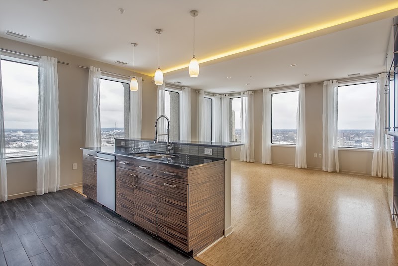 Iconic Living at The 9 - Iconic Living at The 9 2017 E 9th St, Cleveland, OH 44115, USA