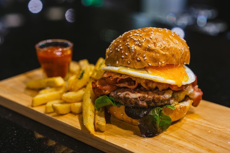 The Public Restaurant & Bar (เดอะ พับบลิค) - The Public Restaurant & Bar (เดอะ พับบลิค) 491/1 Thanon Prasert-Manukitch, Khwaeng Lat Phrao, Khet Lat Phrao, Krung Thep Maha Nakhon 10230, Thailand