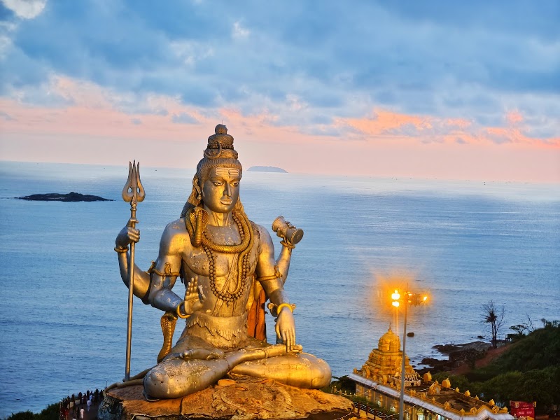 Shri Murdeshwara Beach - Shri Murdeshwara Beach Shri Murdeshwara Beach, Murdeshwar, Karnataka, India