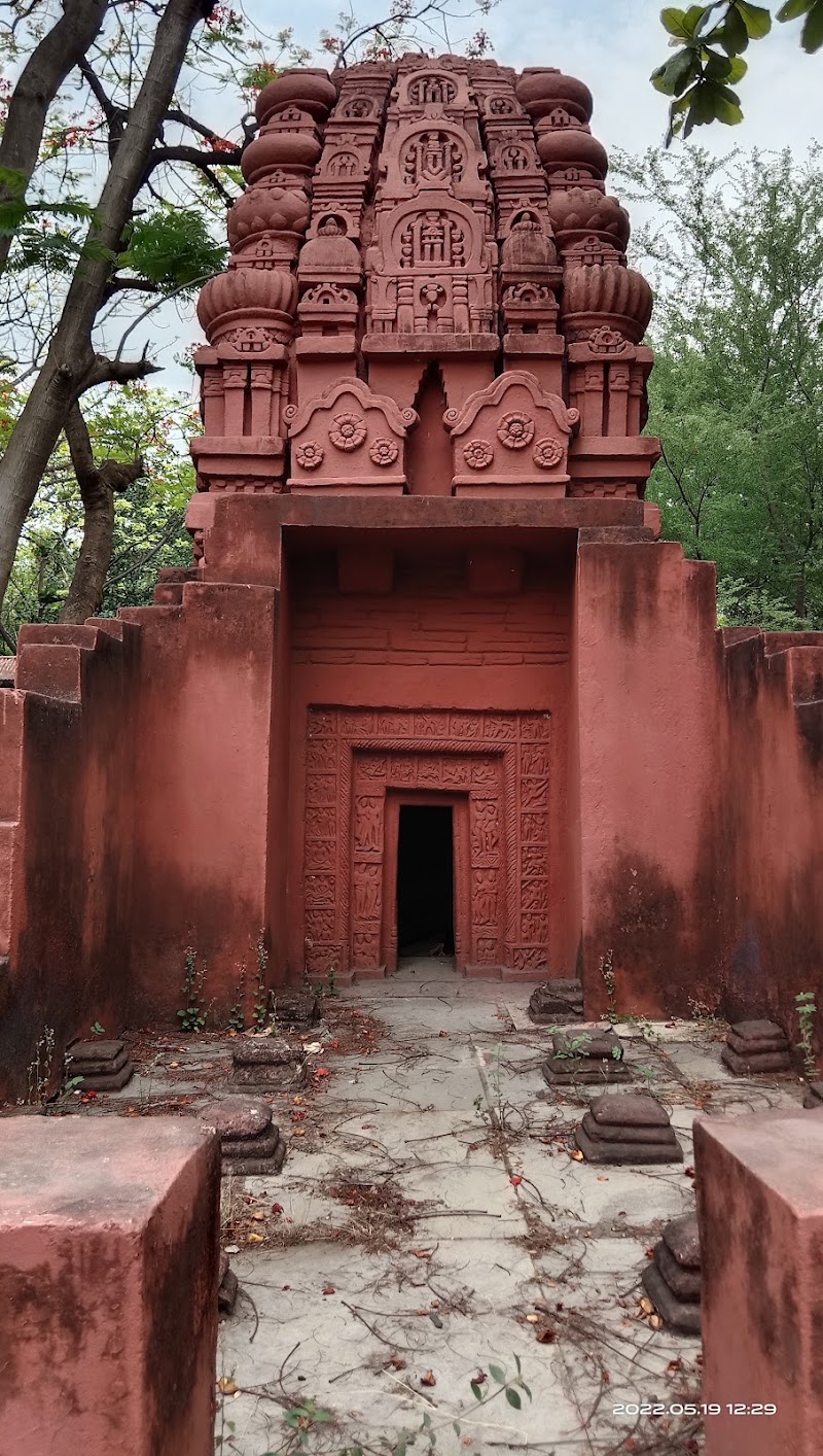 Mahant Ghasidas Memorial Museum, Raipur - Mahant Ghasidas Memorial Museum, Raipur 6JVV+HX3 Ghadi Chowk, Raj Bhawan Rd, Civil Lines, Raipur, Chhattisgarh 492001, India