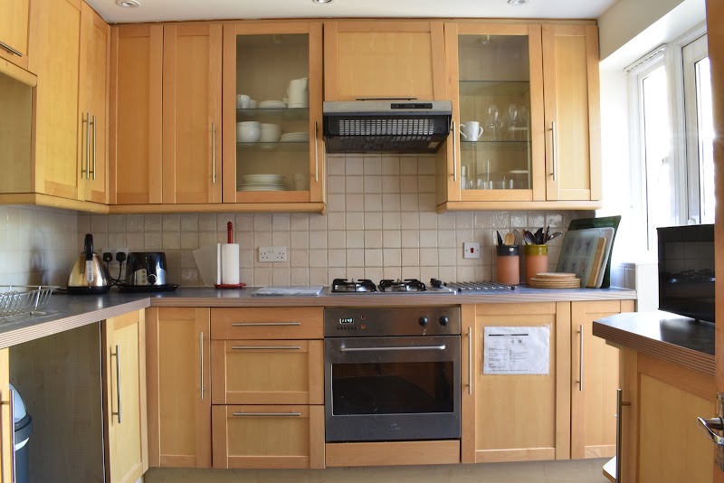 larkfield apartments - larkfield apartments 19 Larkfield Rd, Richmond TW9 2PG, UK