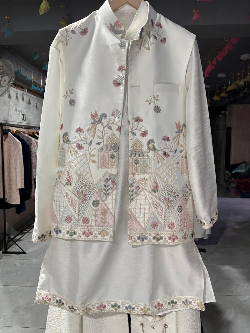 Studio41 Jaipur-Dresses on Rent | Wedding and Party Outfits - Studio41 Jaipur-Dresses on Rent | Wedding and Party Outfits Partap Building, Plot no 213, Ram Gali Number 1, opposite Hari Shankar restaurant, opp. dosaka, Raja Park, Jaipur, Jaipur Nagar Nigam Area, Rajasthan 302004, India