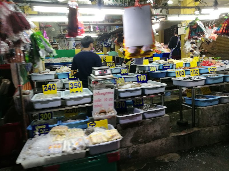 Mueang Mai Market - Mueang Mai Market 98, 9 Chiang Mai Soi 3, Tambon Chang Moi, Amphoe Mueang Chiang Mai, Chang Wat Chiang Mai 50300, Thailand