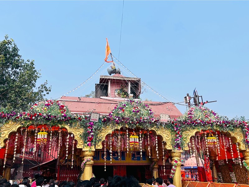 Triveni Sangam - Triveni Sangam, CVHP+38R, Prayagraj, Uttar Pradesh 211002, India