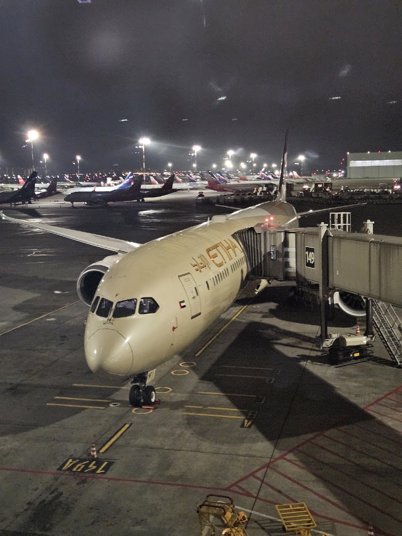 Etihad Airways Headquarters - Etihad Airways Headquarters Khalifa A - SE48 - Abu Dhabi - United Arab Emirates