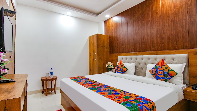 Hotel The Glory I - Hotel The Glory I Street Number 7, Block-A, Plot No.410, Rd Number 4, Block B, Mahipalpur Extension, Mahipalpur, New Delhi, Delhi 110037, India