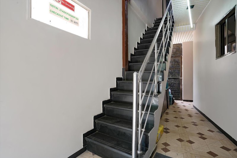 Hotel Budget Inn - Hotel Budget Inn CTS NO 1673, Military Rd, near Crystal Enclave, Bhavani Nagar, APT, Andheri East, Mumbai, Maharashtra 400059, India
