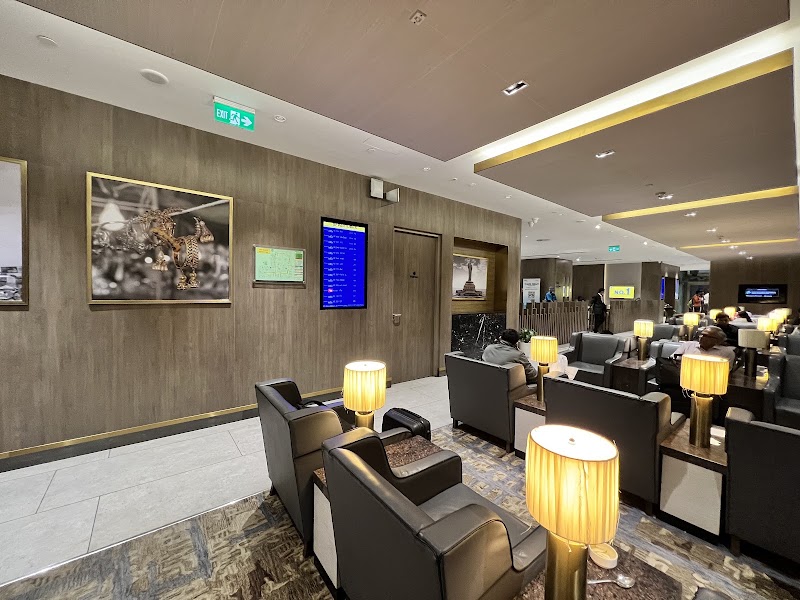 En-Calm Lounge - En-Calm Lounge, Gate No.28, Level E, Domestic, Rajiv Gandhi International Airport, Departure, Shamshabad, Hyderabad, Telangana 500108, India