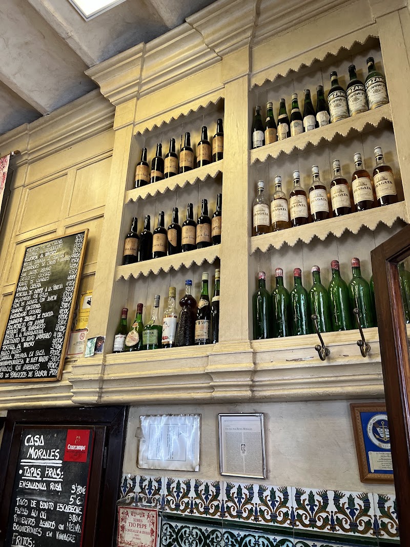 Bar Casa Morales - Bar Casa Morales, C. García de Vinuesa, 11, Casco Antiguo, 41001 Sevilla, Spain