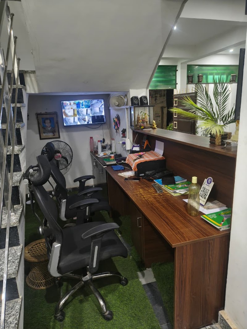 HOTEL KASHI HOME STAY - HOTEL KASHI HOME STAY, KHASRA NO.192, Nai Basti Marauli, Kanchan Vihar Colony, Bhullanpur, Varanasi, Manrauli, Uttar Pradesh 221108, India