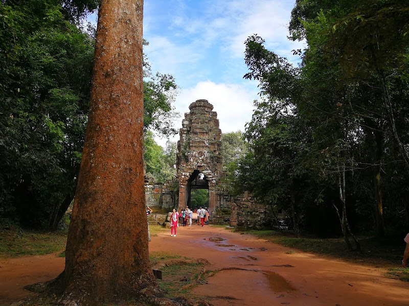 Banteay Prei Temple - Banteay Prei Temple, FV9G+PMM, Krong Siem Reap, Cambodia