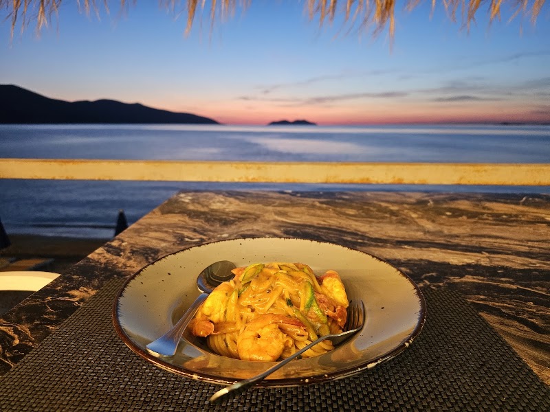 The Shore - The Shore, Rruga Vlore-Radhima, Vlorë 9401, Albania