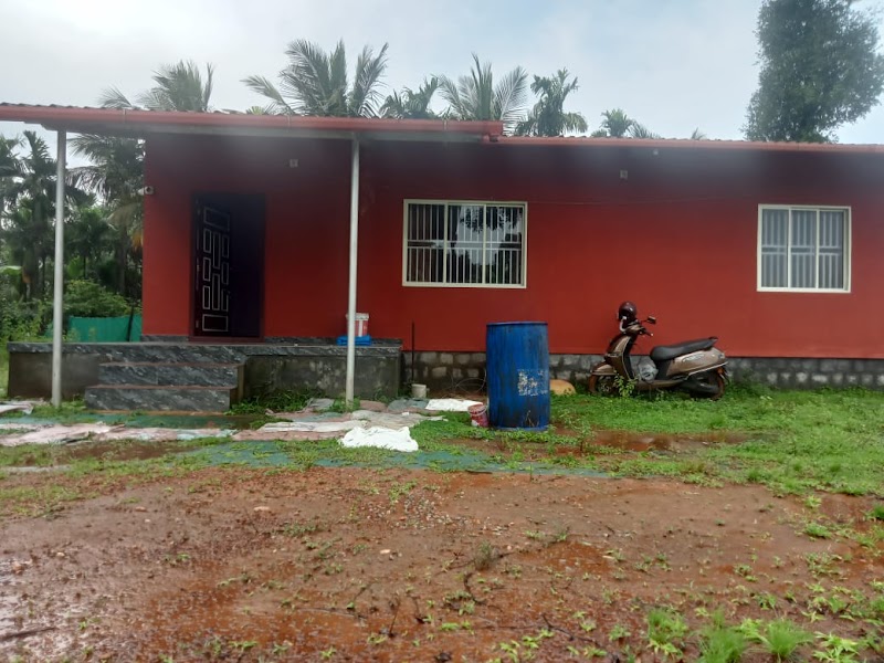 MS HOME STAY - MS HOME STAY M13°21'01.0, N 74°58, 25.3"E, near Sanvi Hollowblock Industries, Kantebettu, Kadthala, Karkala, Karnataka 574108, India
