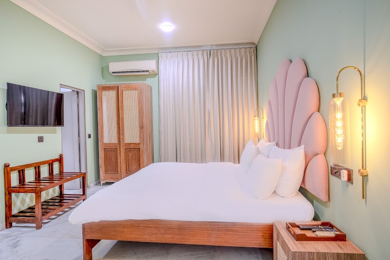 Girisadan - A City Centre Boutique Hotel - Girisadan - A City Centre Boutique Hotel 8, Sardar Patel Marg, Devi Niketan Compound, Dhuleshwar Garden, Hathroi, Jaipur, Rajasthan 302001, India