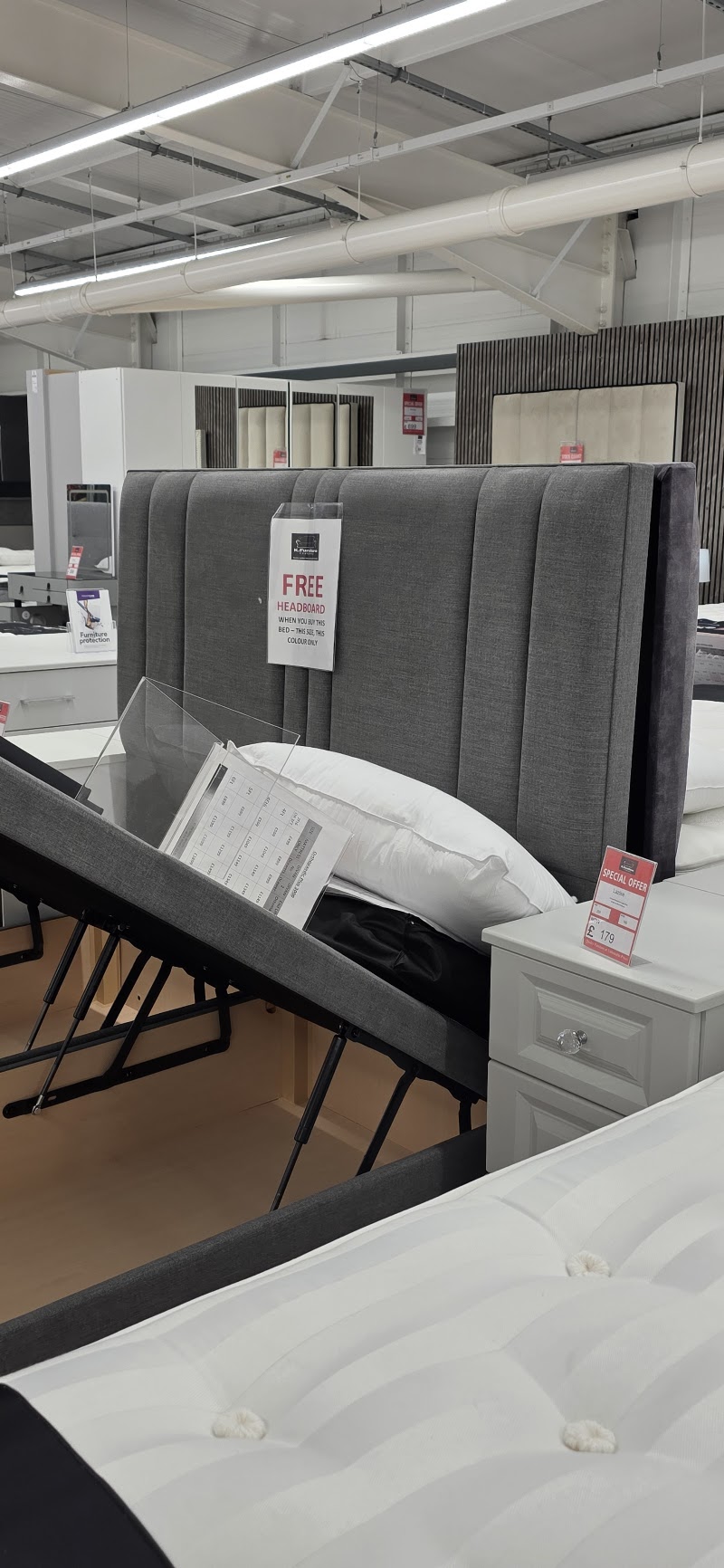 K Furniture - K Furniture Unit B, Westgate retail park, 225 Bath Rd, Slough SL1 5PS, UK