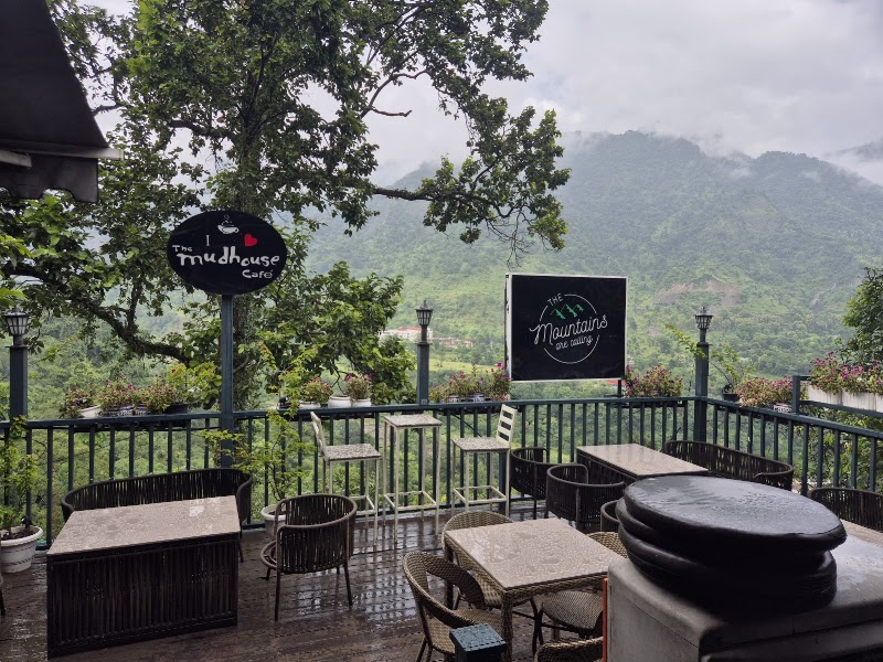 The Mud House Cafe - The Mud House Cafe Main Nainital Highway, Nanital Jeliokot, road, Dolmar, Uttarakhand 263127, India