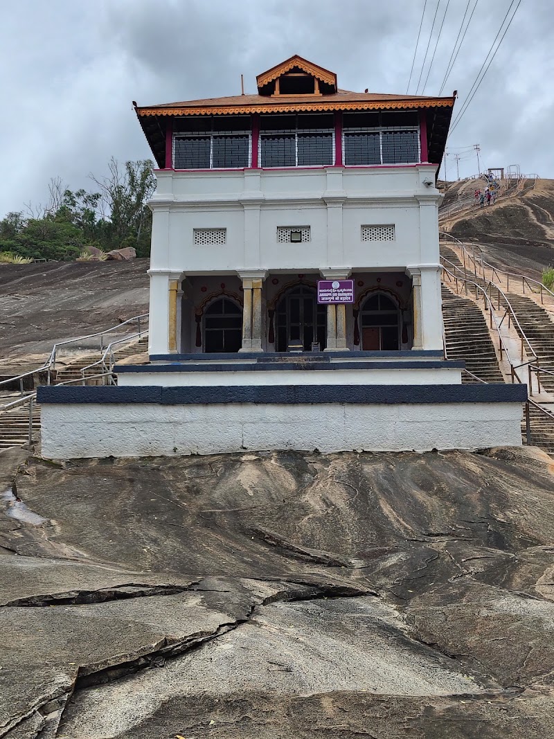 Shravanabelagola - Shravanabelagola, VF4P+VVM, Bhagawan Bahubali Street, Shravanbela Gola (Rural), Karnataka 573135, India