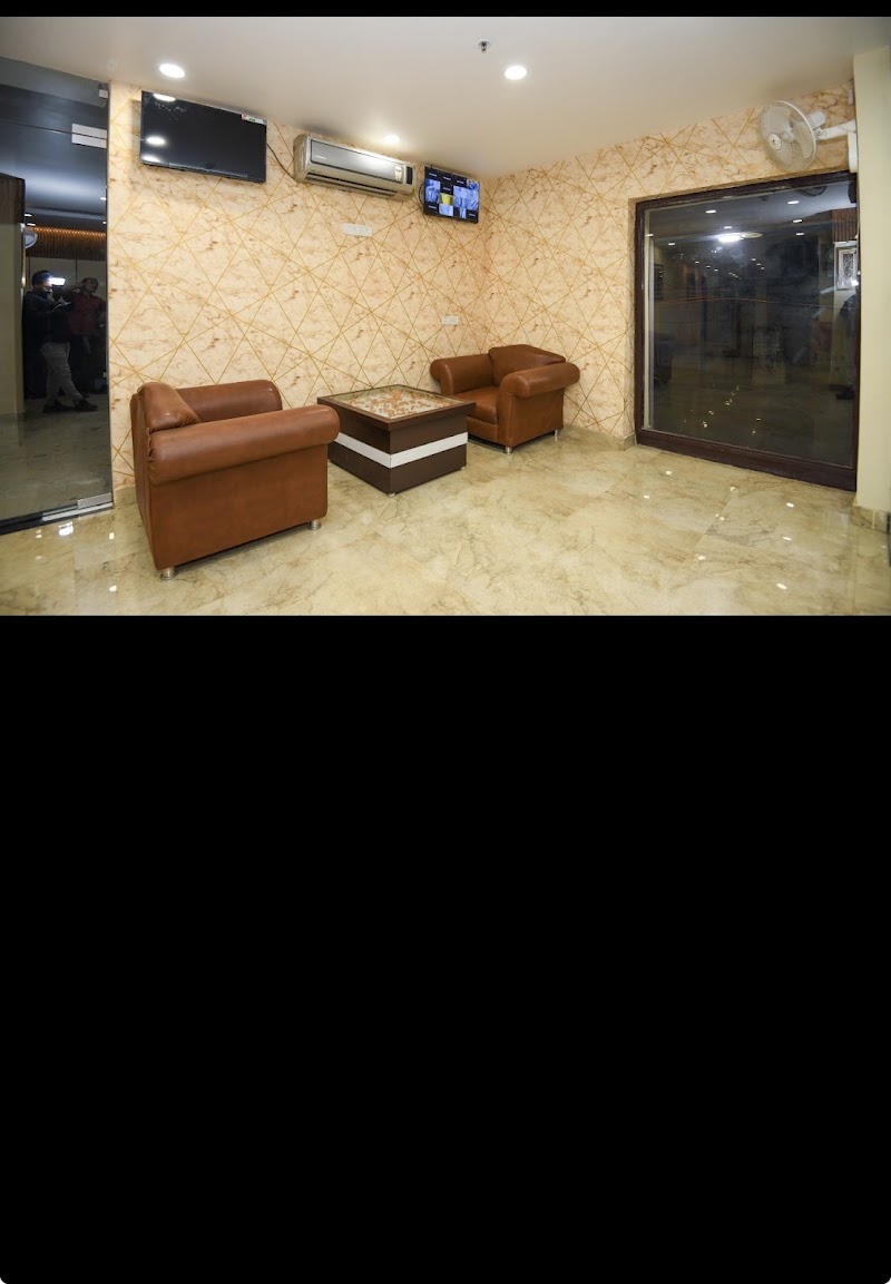Hotel Yash - Hotel Yash AP Sen Rd, Near Mohan Hotel, Cash and Pay Colony, Charbagh, Lucknow, Uttar Pradesh 226004, India