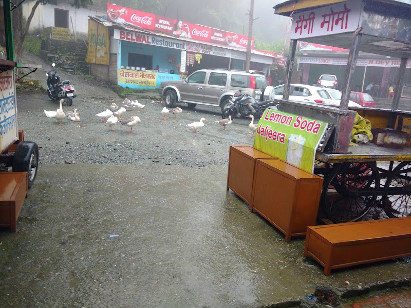 Naukuchiatal Market - Naukuchiatal Market, 8H9M+6CX, Naukuchia Tal Rd, Chunoti, Uttarakhand 263136, India