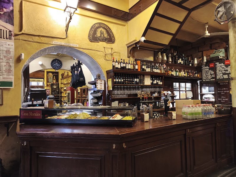 Bar Casa Morales - Bar Casa Morales, C. García de Vinuesa, 11, Casco Antiguo, 41001 Sevilla, Spain