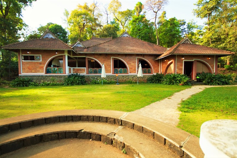 Misty Woods Resort
